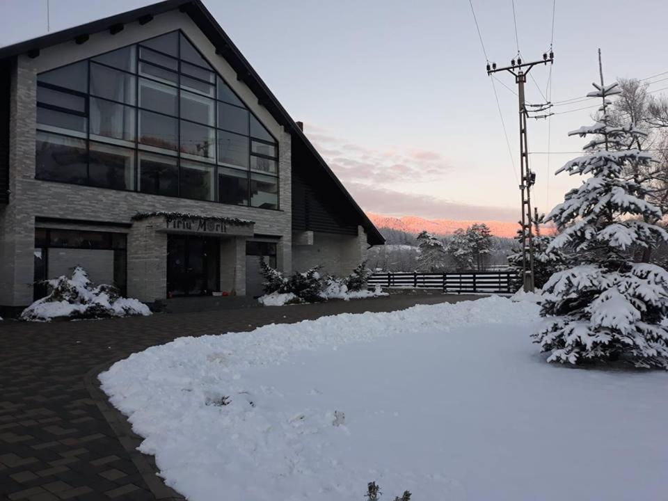 Pension Piriu' Morii Gura Humorului Exterior foto